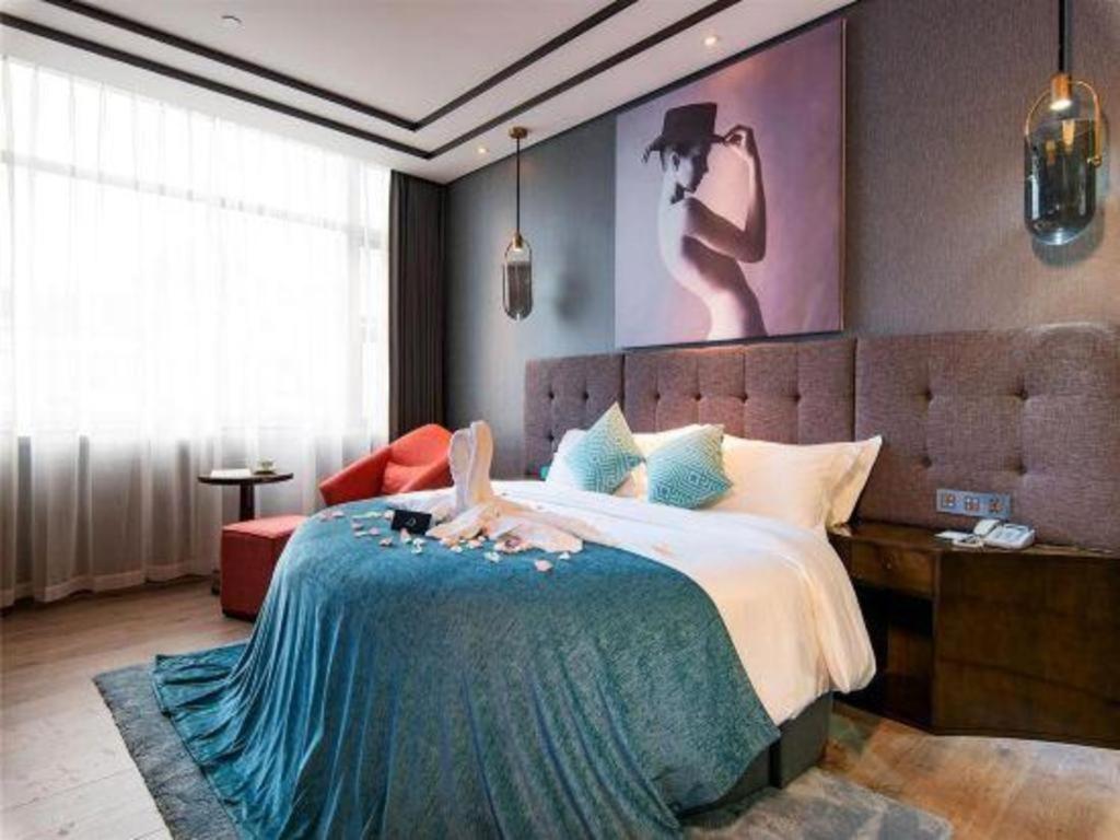 Xana Hotelle-Hotel Luzhou Baizitu Square Exterior photo